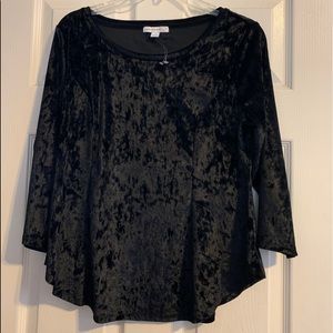 Black velour soft S top NWT